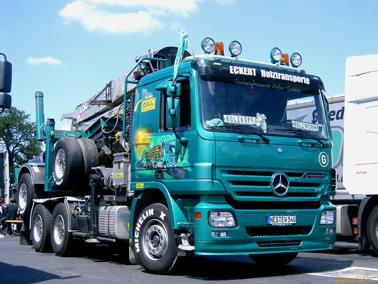 , mercedes, trucks